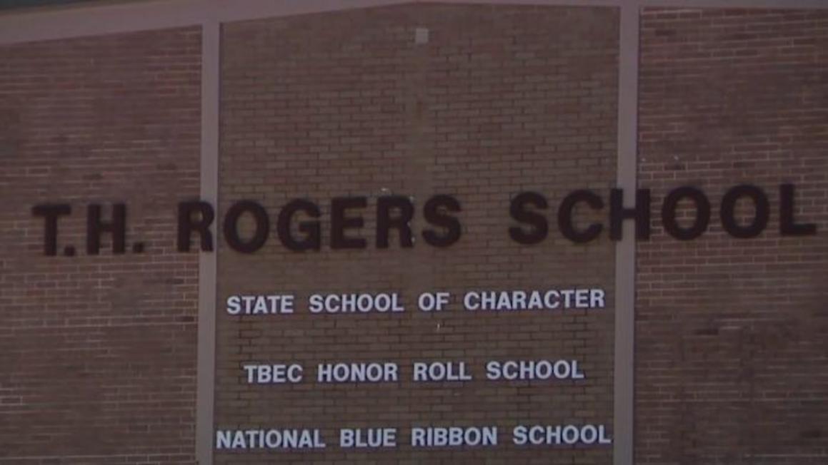 Phụ huynh học sinh khuyết tật ở Houston lo lắng về nguy cơ chương trình PSI tại trường T.H. Rogers có thể bị cắt giảm 1 1744326464153 1920x1080 thumbnail 1