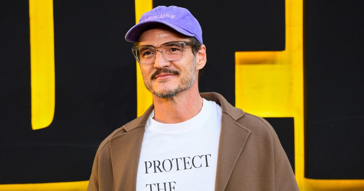 Ngôi sao “The Last of Us” Pedro Pascal chỉ trích bài đăng chống người chuyển giới của J.K. Rowling là “ghê tởm”