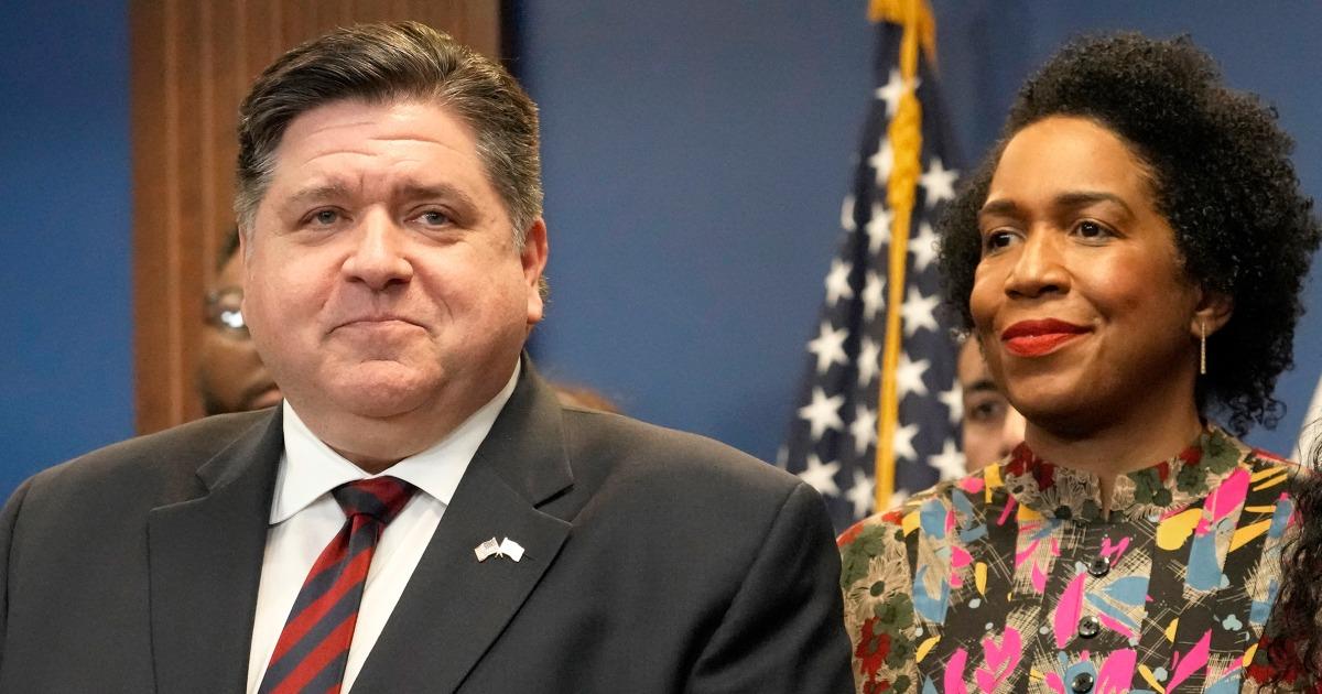 Thống đốc bang Illinois JB Pritzker sẽ chính thức ủng hộ một ứng cử viên Thượng viện, dốc sức hỗ trợ về chính trị và có thể cả nguồn lực tài chính.