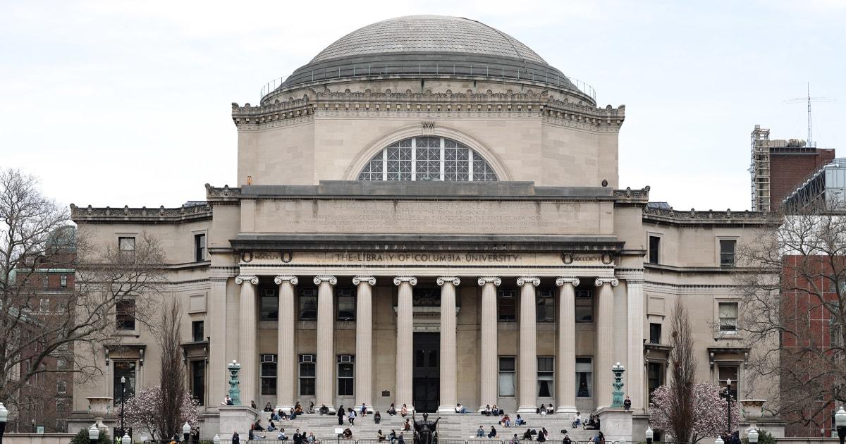 Sinh viên và giảng viên yêu cầu Đại học Columbia phản đối chính phủ liên bang