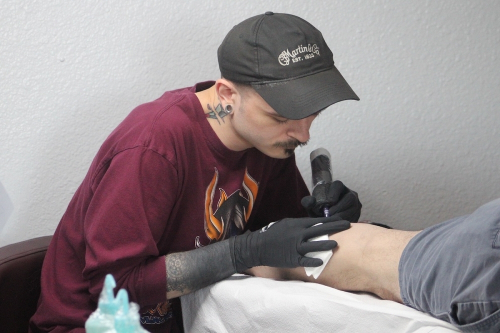 Tiệm xăm hình Synthetic Dreams Tattoo Gallery chuyển địa điểm ở New Braunfels