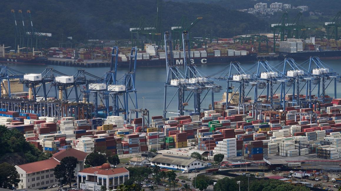 Kiểm toán phát hiện sai phạm trong hợp đồng cho công ty Hong Kong khai thác cảng kênh đào Panama