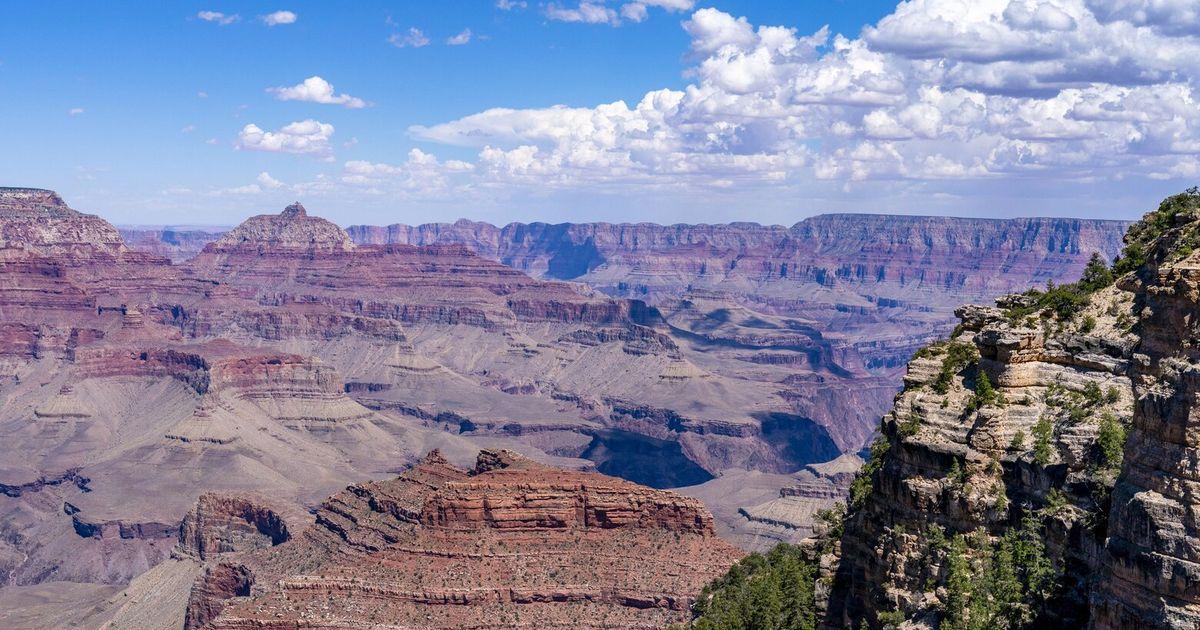 Người đàn ông 74 tuổi qua đời khi leo núi ở Grand Canyon