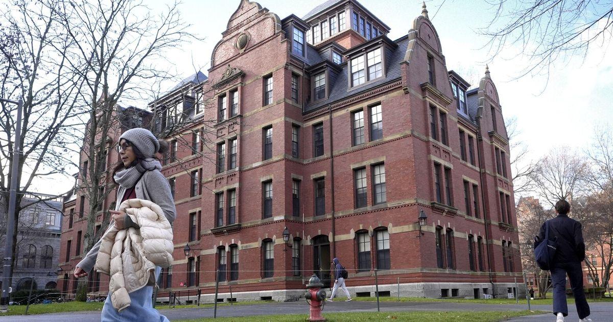 Harvard kiện chính quyền Tổng thống Hoa Kỳ hiện tại Trump về lệnh cấm sinh viên quốc tế