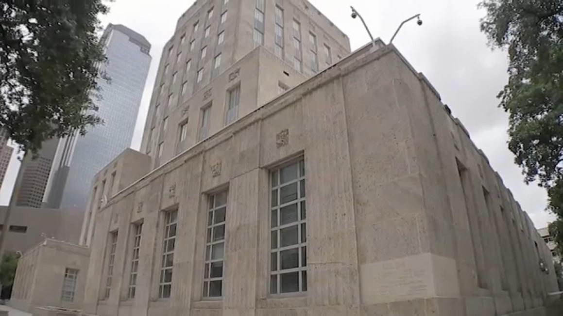 Houston: Kiểm toán viên ‘vạch trần’ sự thật về đề xuất ngân sách của Thị trưởng giữa bối cảnh thiếu hụt 300 triệu đô
