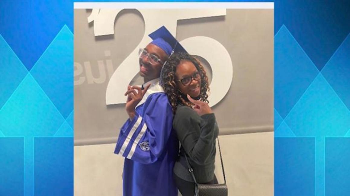Học sinh cuối cấp Westbury High School Chance Williams xuất sắc môn Nhu thuật, sẽ học tại Đại học Texas A&M