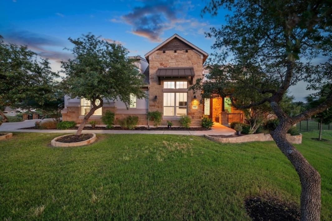 Nhà ở Southwest Austin, Dripping Springs bán nhanh hơn trong tháng Tư so với cùng kỳ năm ngoái