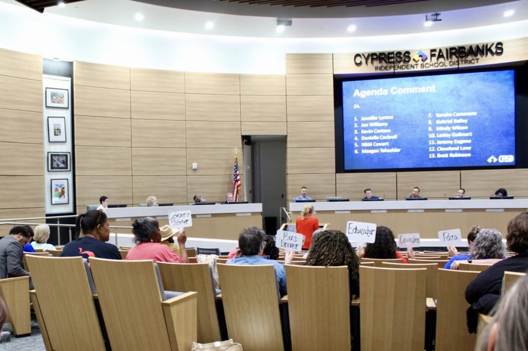 Cy-Fair ISD đối mặt thiếu hụt ngân sách 50 triệu USD, ưu tiên tăng lương và vận chuyển