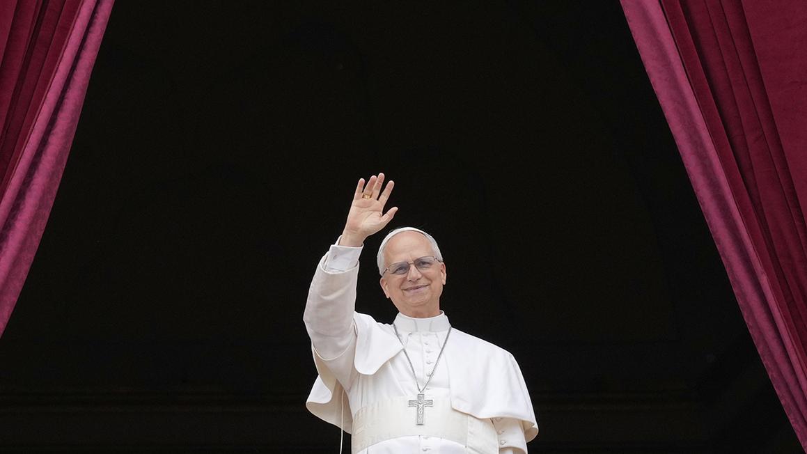 Giáo Hoàng Leo XIV Chính Thức Nhậm Chức Với Nghi Lễ Trang Trọng Tại Vatican