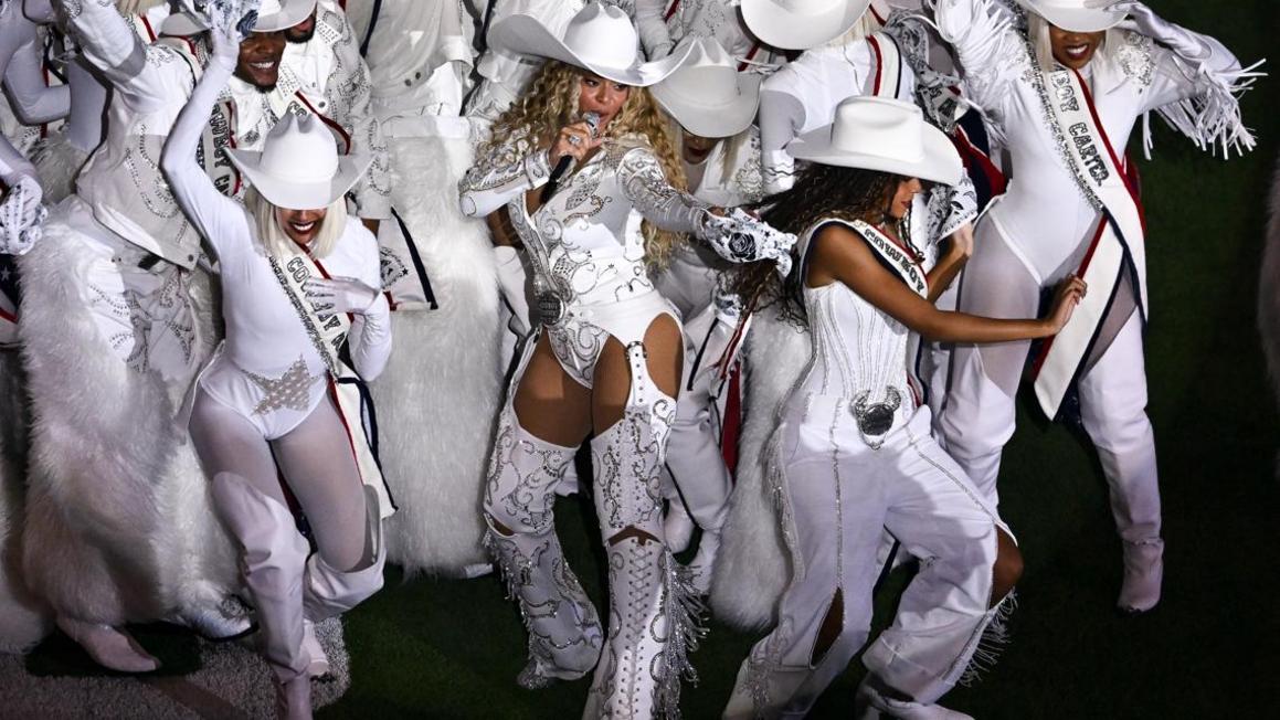Beyoncé khuấy động đêm mở màn tour diễn “Cowboy Carter” cùng hai con gái