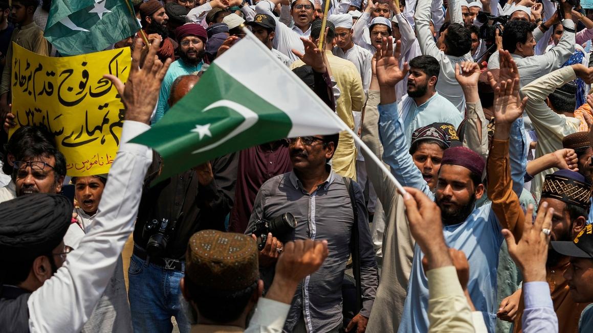Ấn Độ tố cáo Pakistan điều quân đến khu vực tiền tuyến
