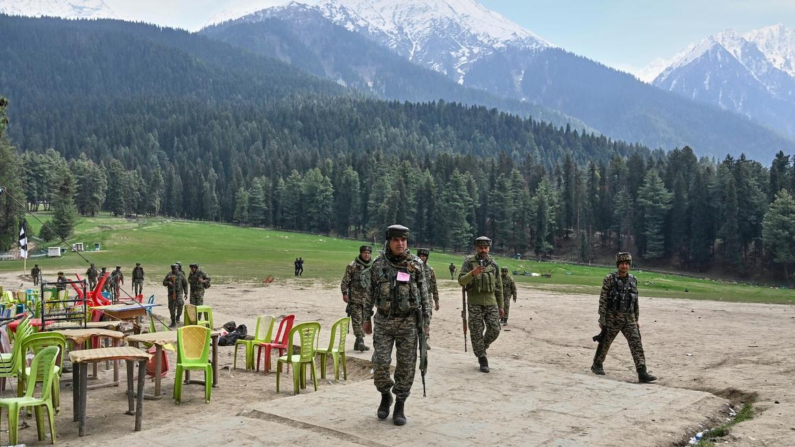 Lời khoe khoang của Thủ tướng Modi về Kashmir “ổn định” tan thành mây khói sau vụ thảm sát du khách