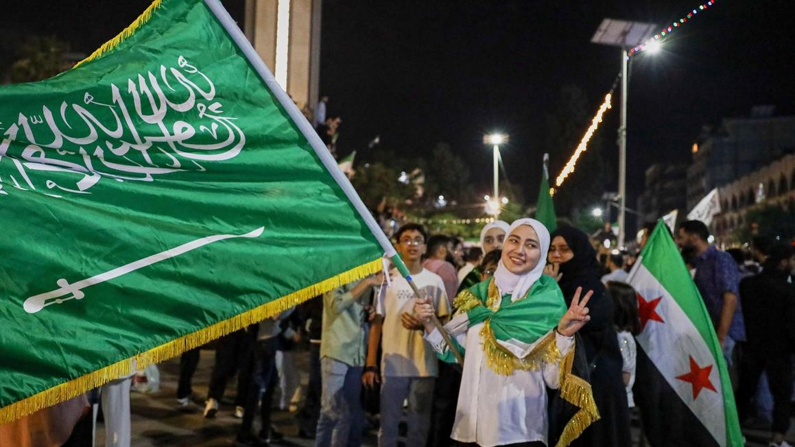Mỹ nới lỏng trừng phạt Syria: Điều gì sẽ thay đổi cho đất nước nghèo khó?