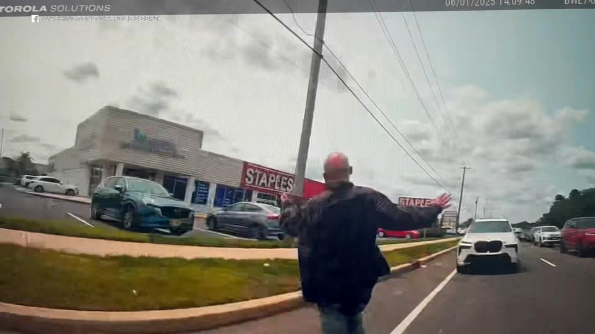 Video Body Cam Ghi Lại Cảnh Cảnh Sát Truy Đuổi Gay Cấn Ở New Jersey