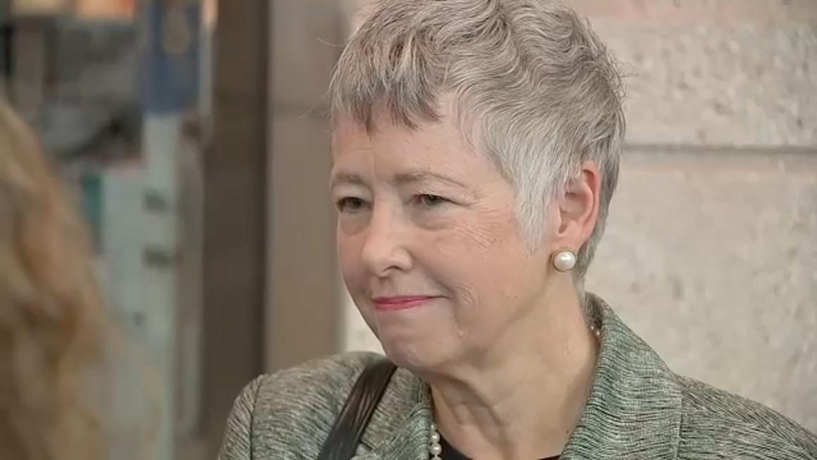 Cựu Thị trưởng Houston Annise Parker tuyên bố tranh cử Chánh án Harris County