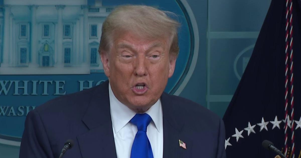 Tổng thống Trump nói các lệnh cấm ban đầu của tòa án về quyền công dân theo nơi sinh là ‘mối đe dọa nghiêm trọng đối với nền dân chủ’