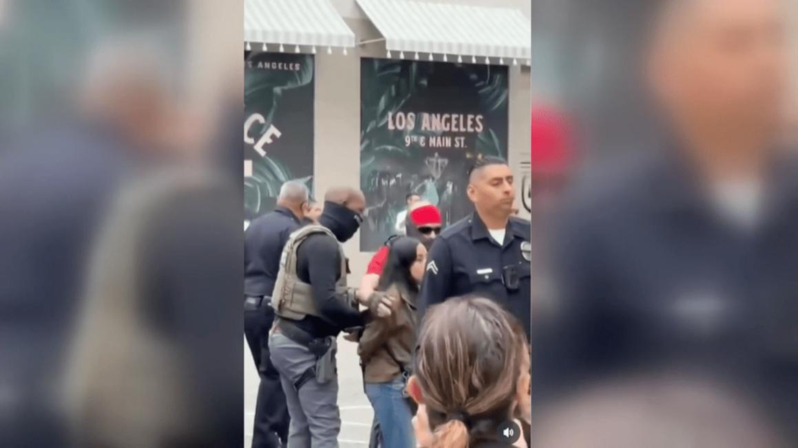 Sở Cảnh Sát Los Angeles Chỉ Thị Cảnh Sát ‘Giữ Hòa Bình’ Khi Nhận Được Báo Cáo Về Các Vụ Bắt Giữ, Đối Đầu Liên Quan Đến ICE