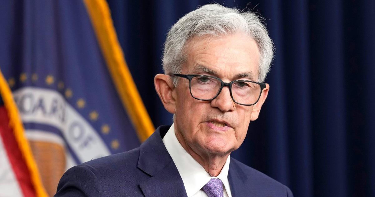 Tổng Thống Trump gia tăng áp lực lên Chủ tịch Cục Dự trữ Liên bang Powell