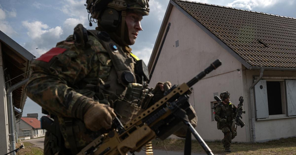 NATO kêu gọi châu Âu tăng gấp bốn lần chi tiêu quốc phòng trên không