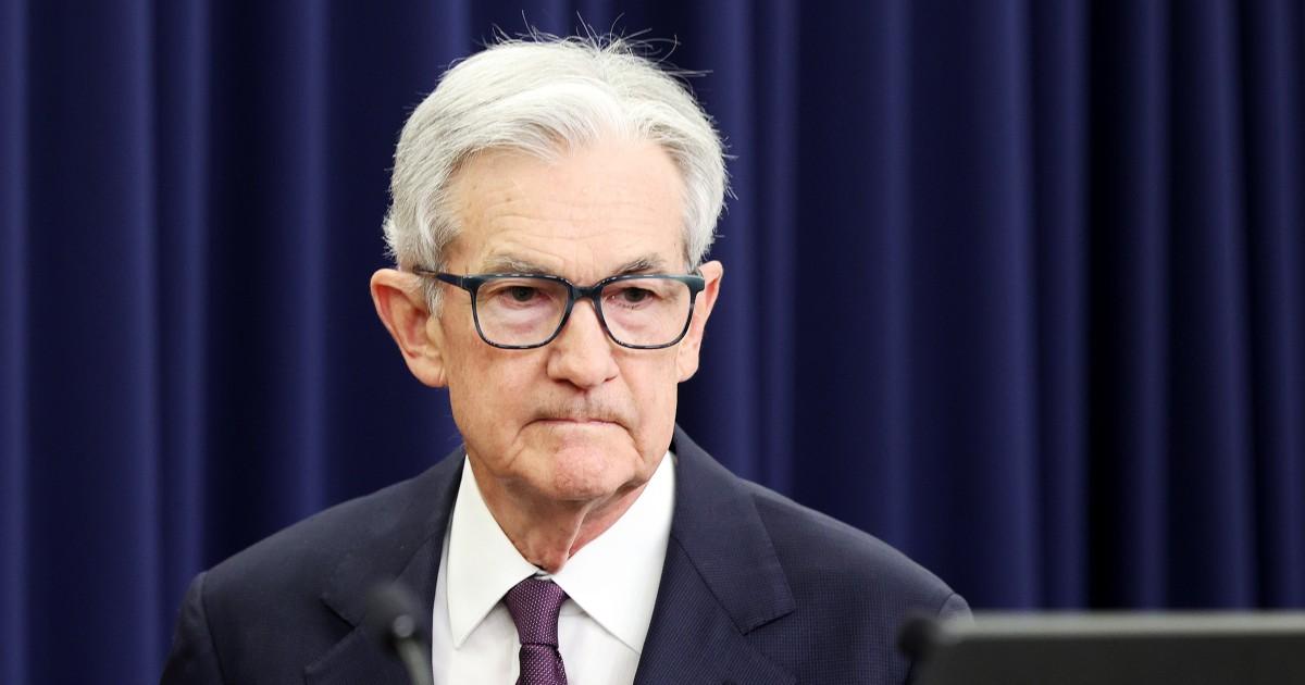 Chủ tịch FED Powell bảo vệ việc tăng lãi suất trước những chỉ trích từ Tổng Thống Trump và Đảng Cộng Hòa