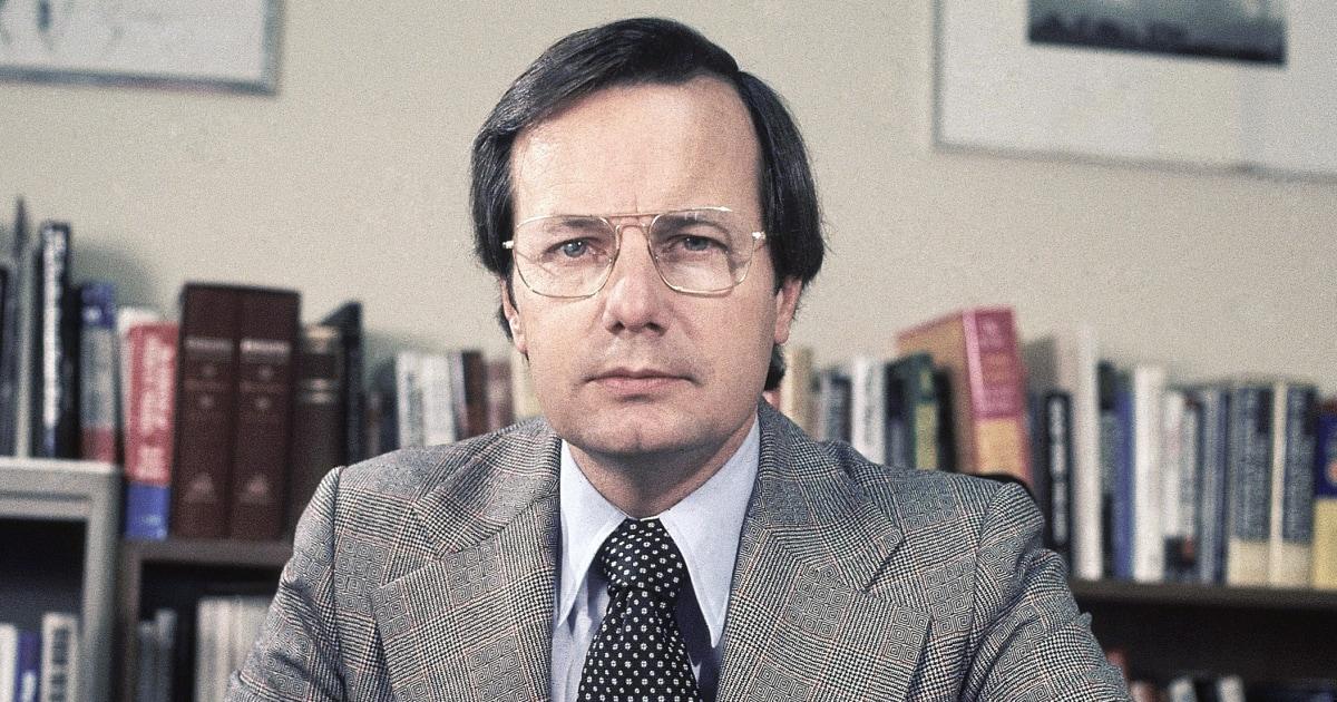 Bill Moyers, Cựu Thư Ký Báo Chí Nhà Trắng và Nhà Báo Truyền Hình Danh Tiếng, Qua Đời ở Tuổi 91