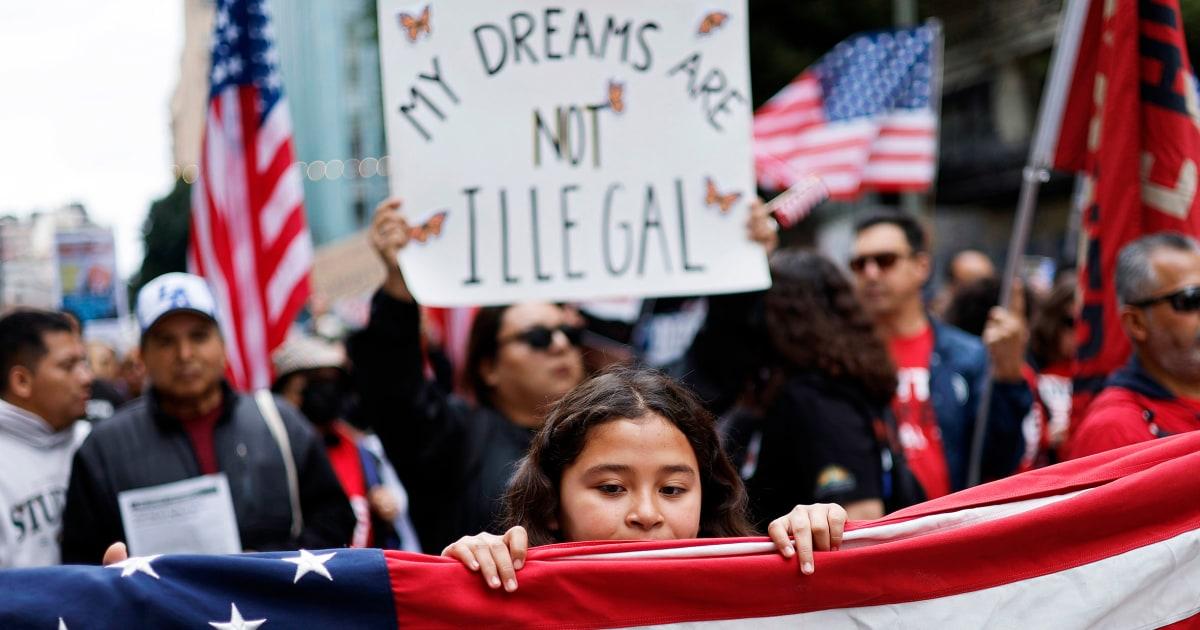 Bộ Tư Pháp phối hợp với Texas để hủy bỏ Texas Dream Act, theo lời quan chức Trump