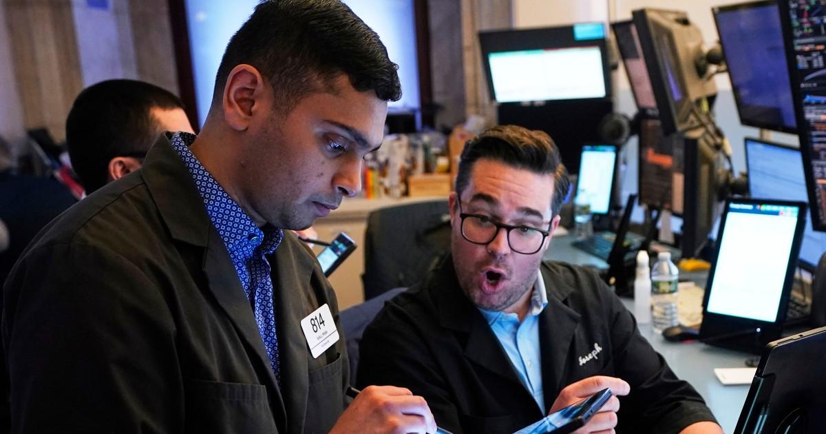 S&P 500 Quay Lại Đỉnh Cao Lịch Sử, Đúng Như Dự Báo Khi Tổng Thống Trump Nhậm Chức Nhiệm Kỳ Hai