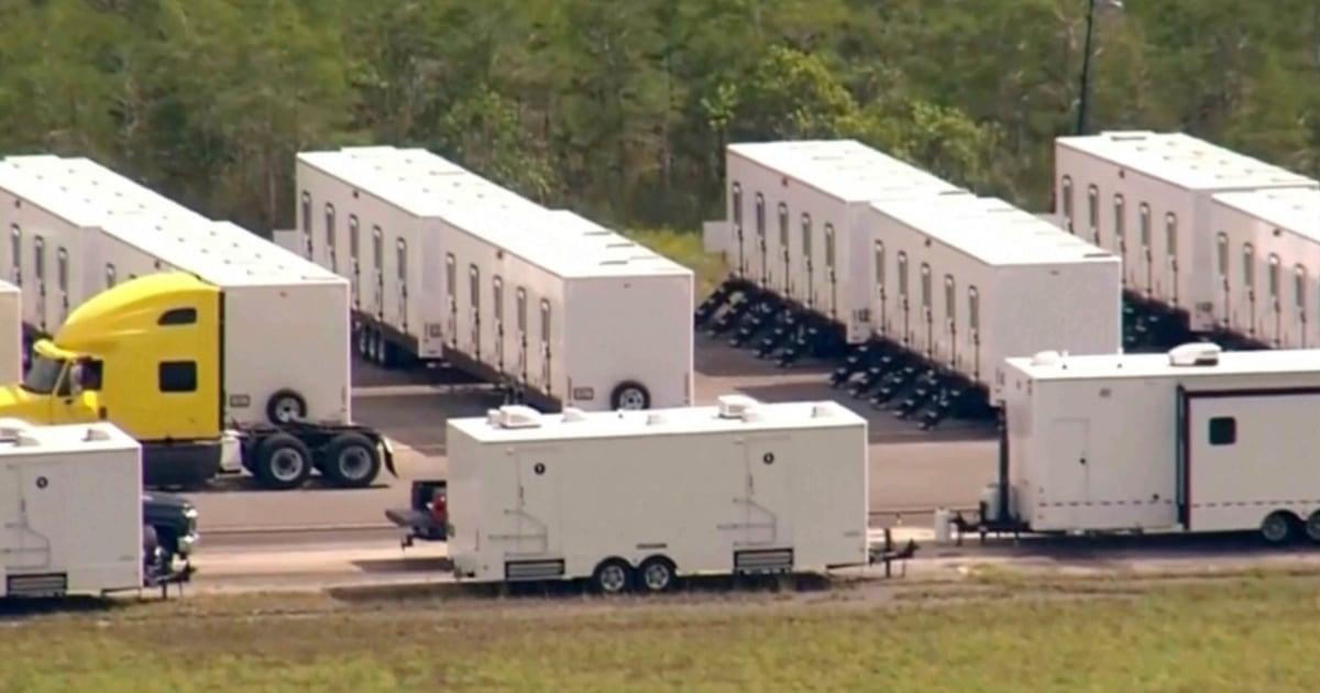 Các nhóm môi trường đệ đơn kiện để ngăn trung tâm giam giữ di dân tại Everglades, Florida