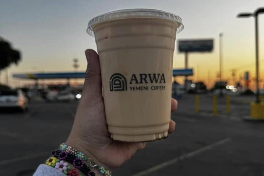 Quán cà phê Arwa Yemeni Coffee khai trương tại Cedar Park, phục vụ đồ uống và bánh ngọt Yemen