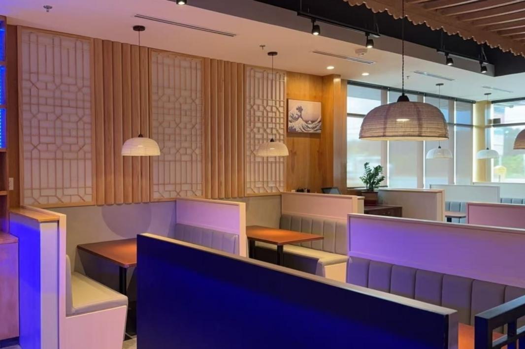Sakura Bistro Mở Cửa, Mang Ẩm Thực Châu Á Đến Porter