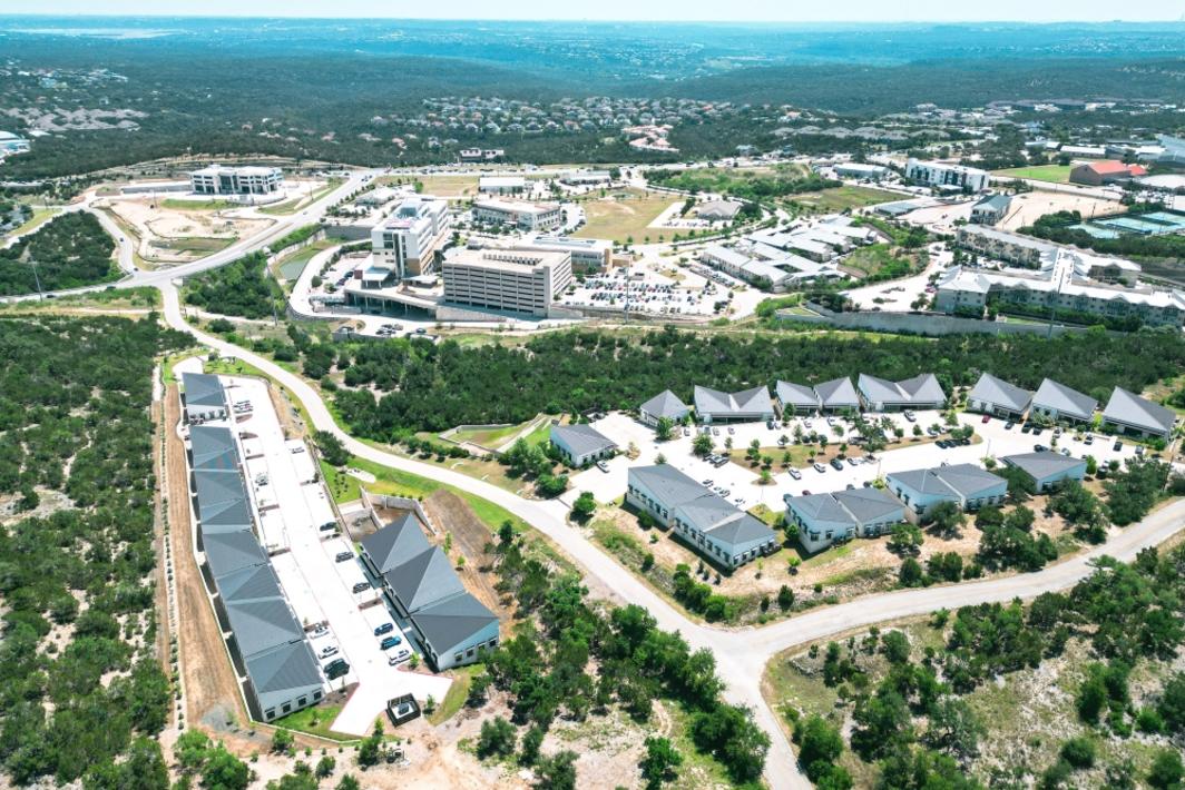 Làng Y tế Lakeway Mở rộng quy mô do sự tăng trưởng ở khu vực Lake Travis