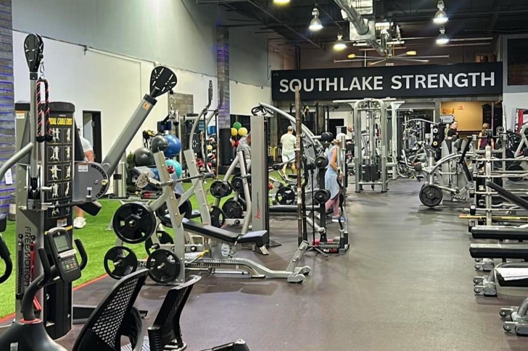 Southlake Strength and Fitness Mở Cửa, Cung Cấp Dịch Vụ Huấn Luyện Cá Nhân
