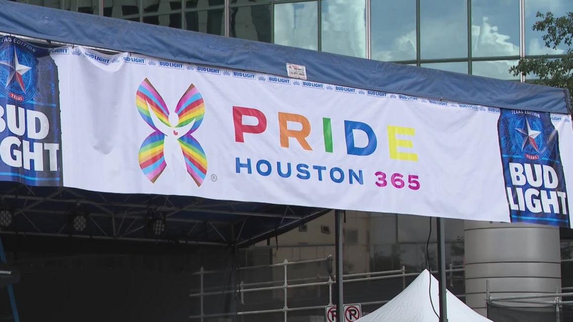 Tất tần tật về Lễ hội và Diễu hành Tự hào Houston