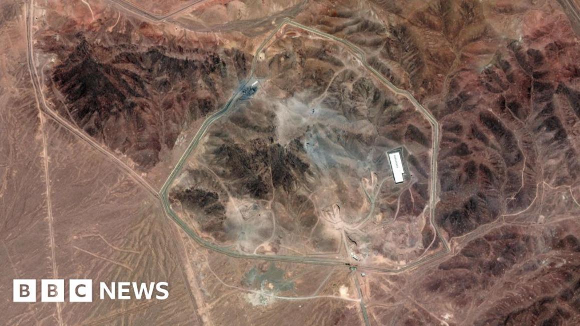 Giám đốc CIA: Các cơ sở hạt nhân của Iran bị “hư hại nặng”