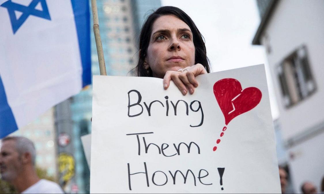 Gia đình con tin Israel gửi lời khẩn cầu đến Tổng Thống Trump: ‘Thời gian không còn nhiều’