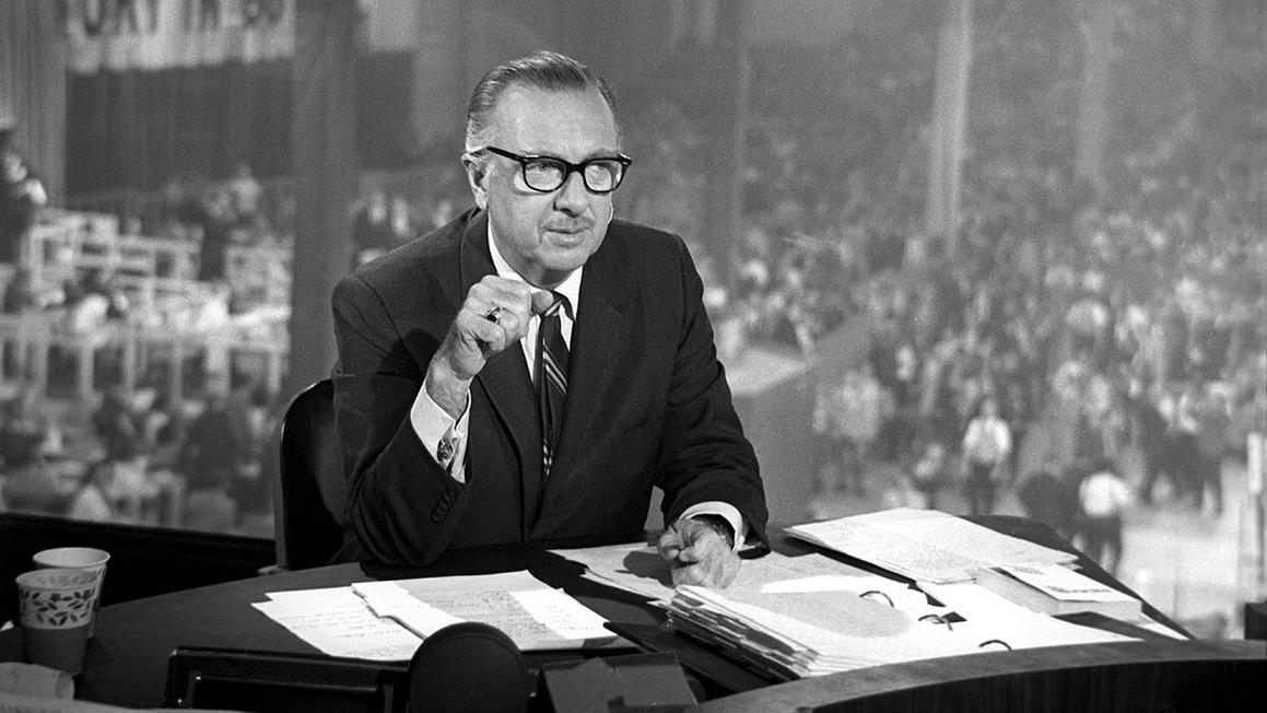 Phỏng vấn gây tranh cãi của Kamala Harris trên ’60 Minutes’ bị kiện, vi phạm quy tắc của CBS thời Cronkite