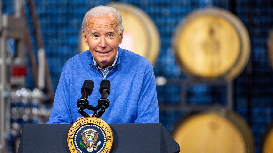 Ông Biden Khẳng Định ‘Tôi Là Người Đưa Ra Quyết Định’ Giữa Lúc Đảng Cộng Hòa Điều Tra Vụ Bút Ký Tự Động