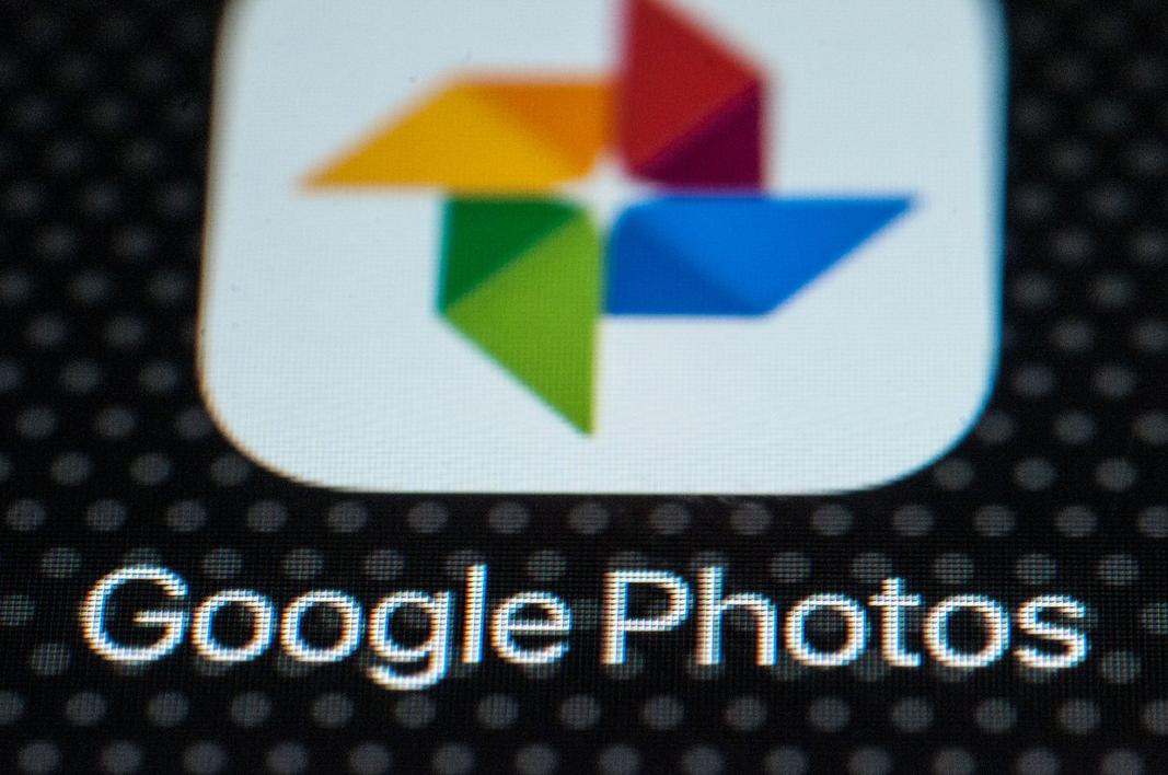 Google Photos kết hợp tìm kiếm cổ điển với AI để tăng tốc kết quả