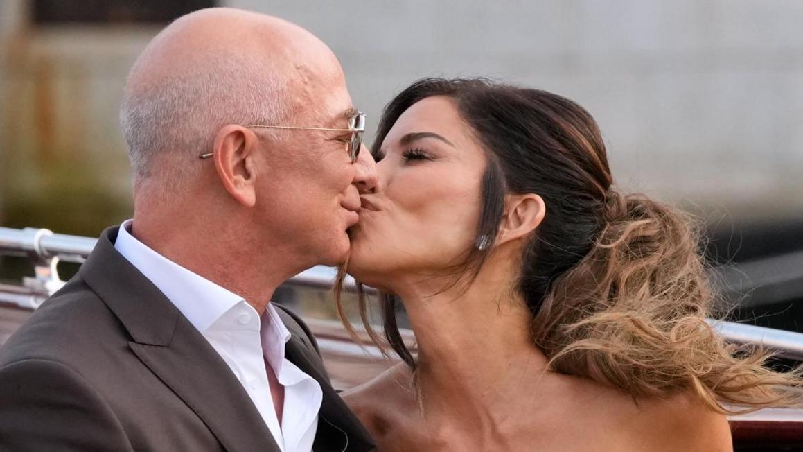 Đám cưới xa hoa của tỷ phú Jeff Bezos và Lauren Sánchez gây xôn xao tại Venice