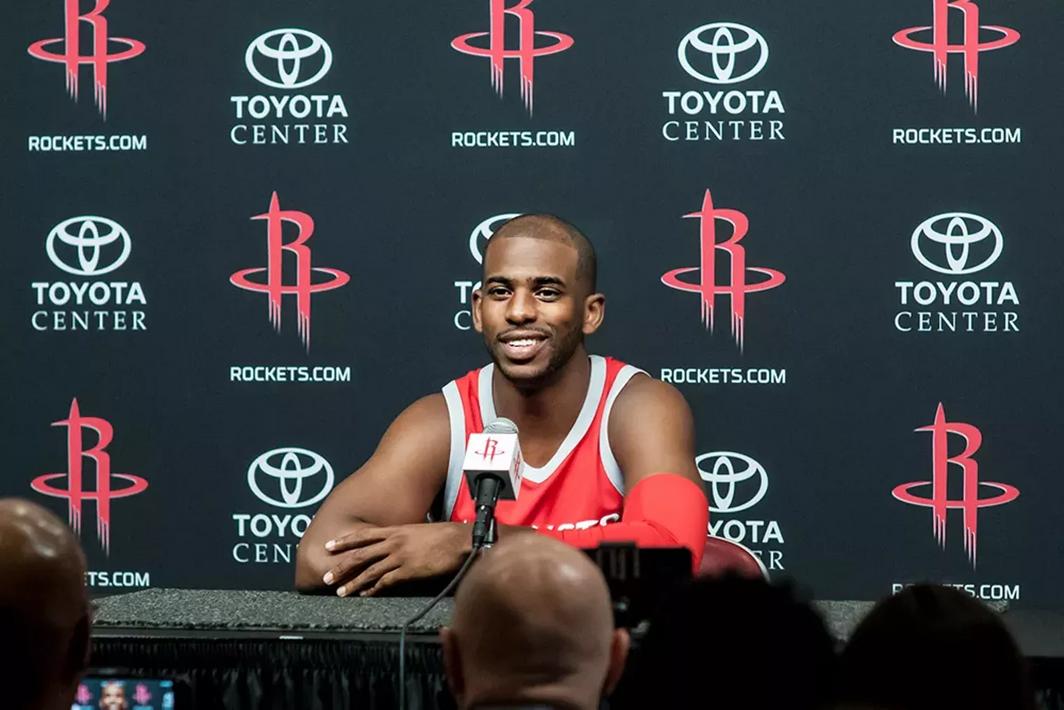 Lịch sử “gập ghềnh” của Houston Rockets khi chiêu mộ các Ngôi Sao NBA