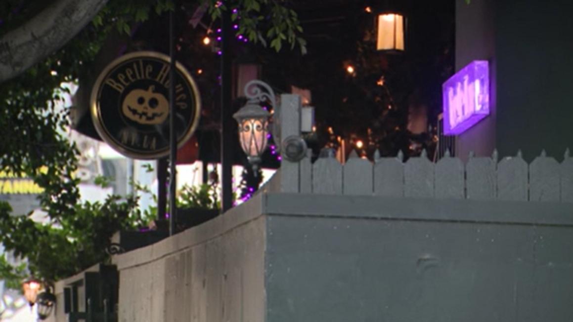 Nhà hàng Halloween nổi tiếng Beetle House LA sắp đóng cửa, kêu gọi giúp đỡ lần cuối