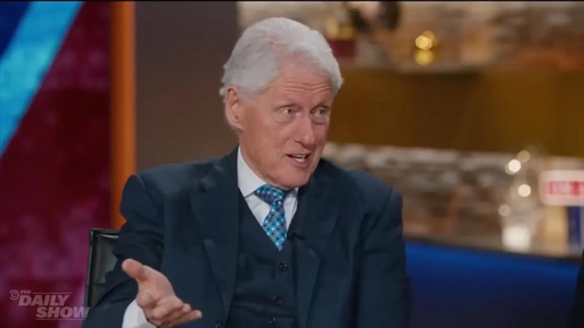 Bill Clinton kêu gọi Tổng Thống Trump ‘xoa dịu’ khủng hoảng Israel-Iran