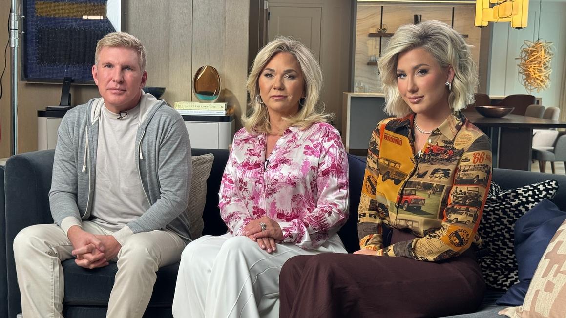 Ngôi sao truyền hình thực tế Todd và Julie Chrisley bàn về tự do sau khi được Tổng Thống Trump ân xá
