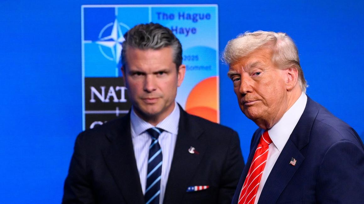 Tổng Thống Trump và Bộ Trưởng Quốc Phòng Hegseth Chỉ Trích Tin Tức Về Báo Cáo Tình Báo Mỹ Về Cuộc Tấn Công Iran, Cho Rằng Phi Công B-2 Bị Phản Đối