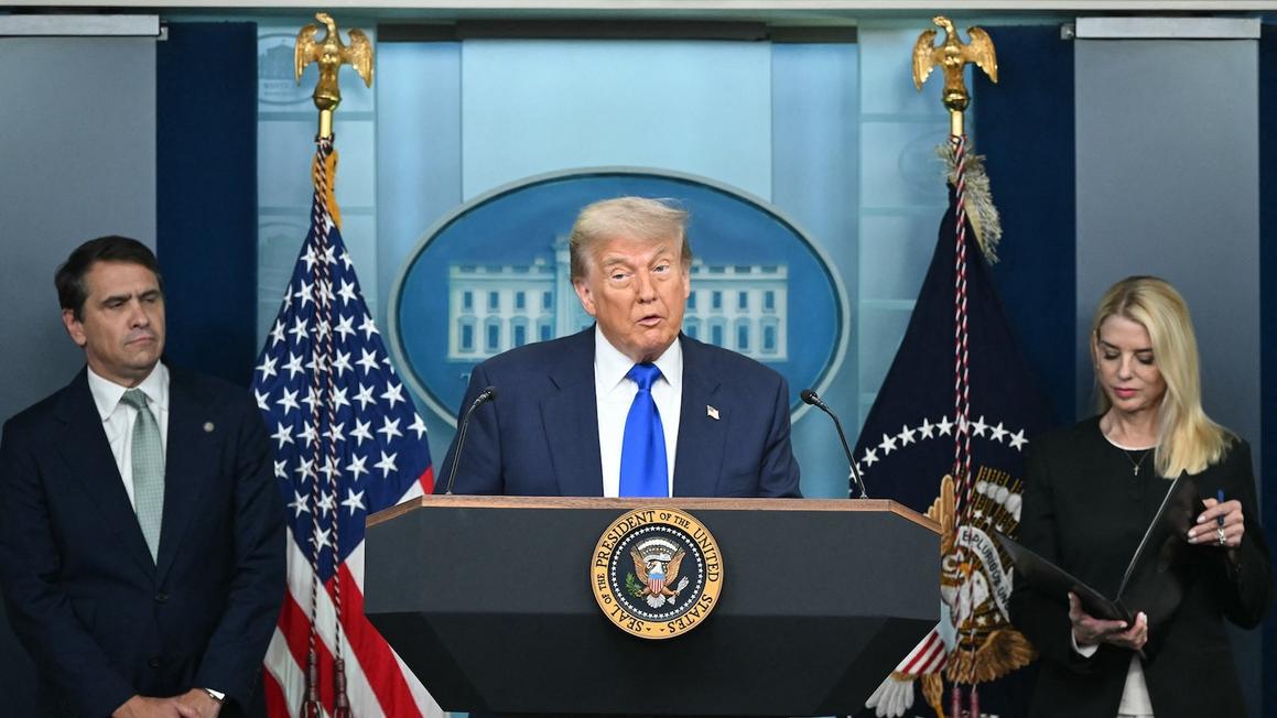 Tổng Thống Trump Hoan Nghênh Quyết Định Tối Cao Pháp Viện Hạn Chế Lệnh Cấm Toàn Quốc Đối Với Sắc Lệnh về Quyền Công Dân Theo Diện Sinh Sản