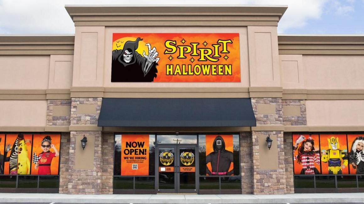 Spirit Halloween Tuyển 50.000 Nhân Viên Mùa Lễ Hội