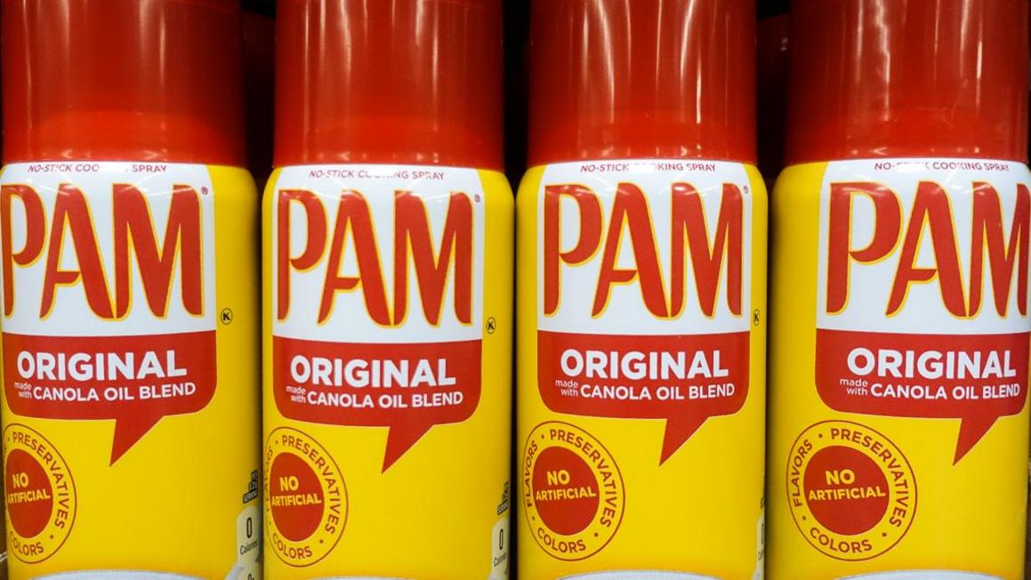 Conagra Brands, công ty mẹ của Duncan Hines, sẽ loại bỏ màu nhân tạo