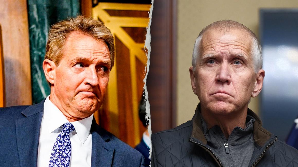 Thông báo về việc Thượng nghị sĩ Tillis nghỉ hưu gây ra các phản ứng từ nhà phê bình Trump Jeff Flake, Bernie Sanders: ‘Một giáo phái’