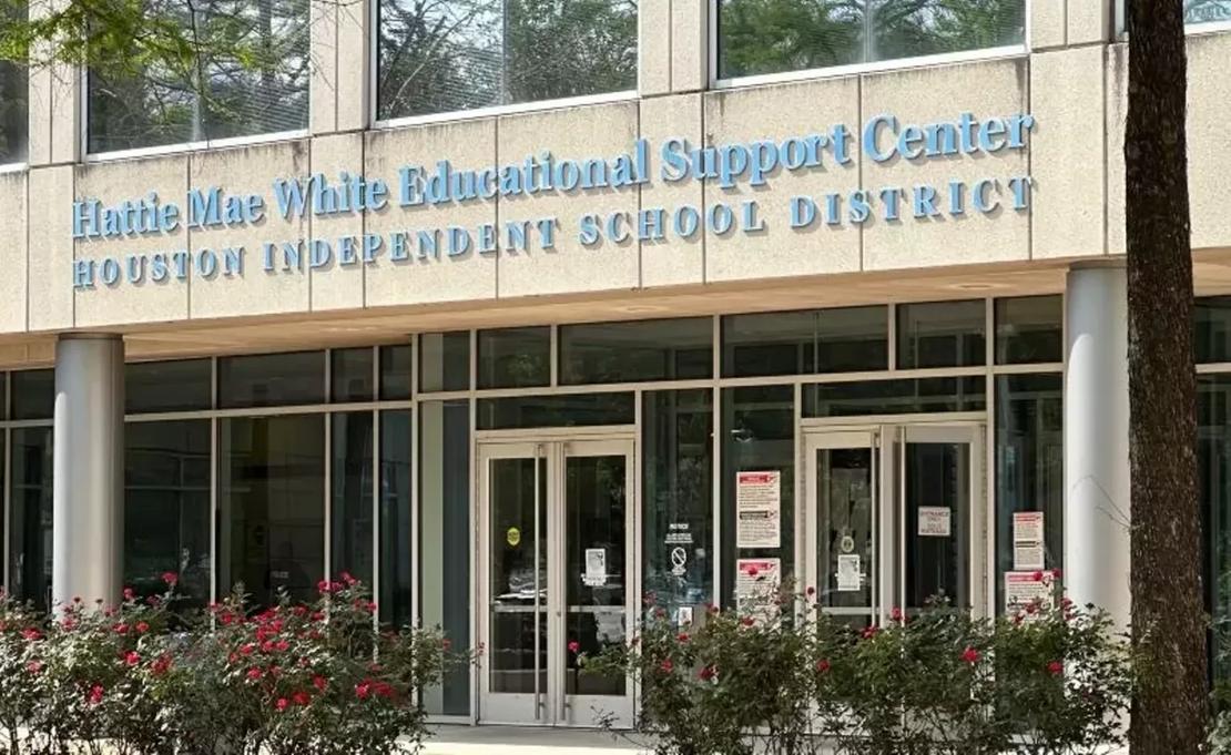 Giáo viên HISD: Chờ thư bồi thường và tin tức về tăng lương từ Hạ viện Texas