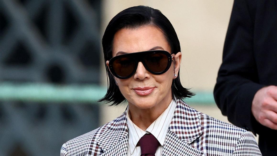 Kris Jenner đã tìm thấy ‘suối nguồn tươi trẻ’ chăng? Các chuyên gia nói về sự thay đổi đáng kinh ngạc